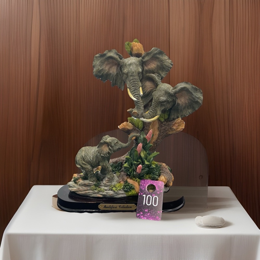 Montefiori Collection Italian Design Three Baby Elephants With‎ Stand Porcelain